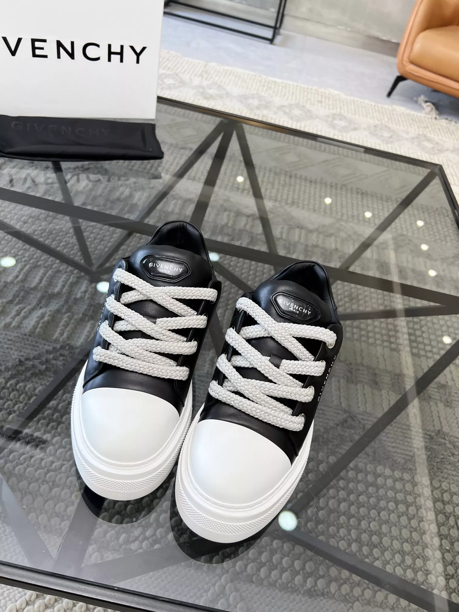 WellDesigned 4143 Givenchy Casual Shoes For Men