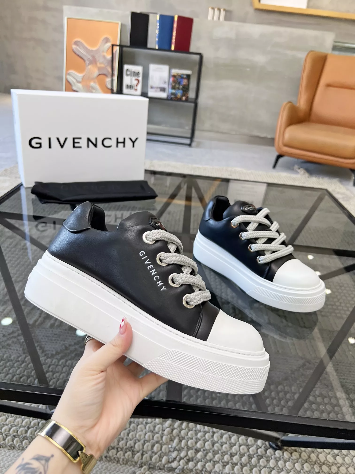 WellDesigned 4143 Givenchy Casual Shoes For Men