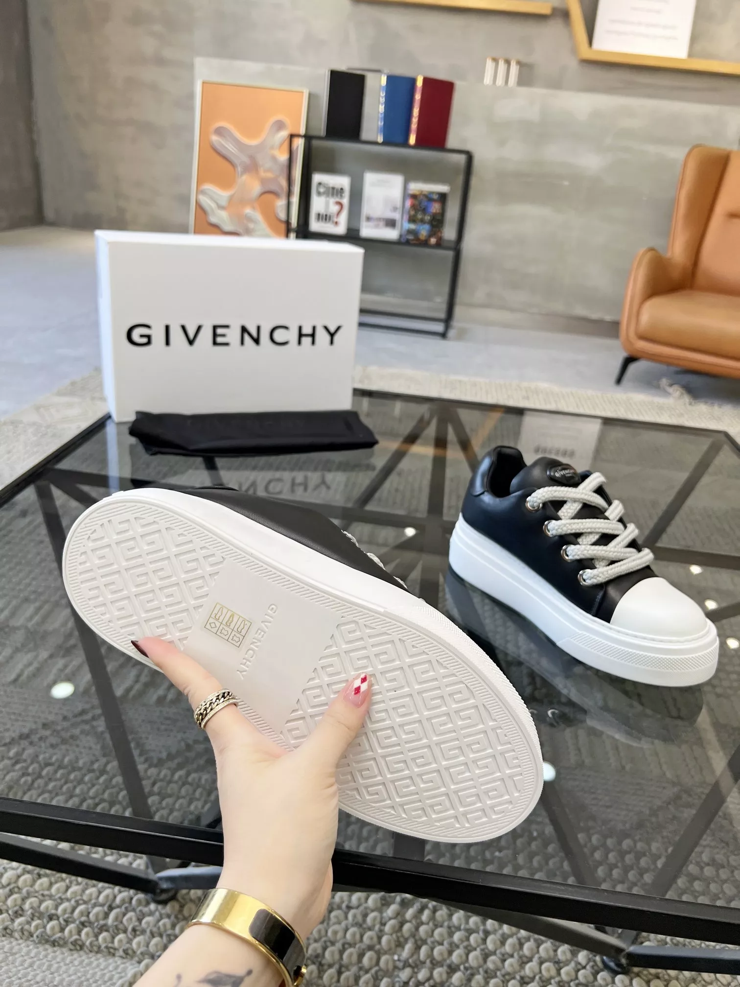 WellDesigned 4143 Givenchy Casual Shoes For Men