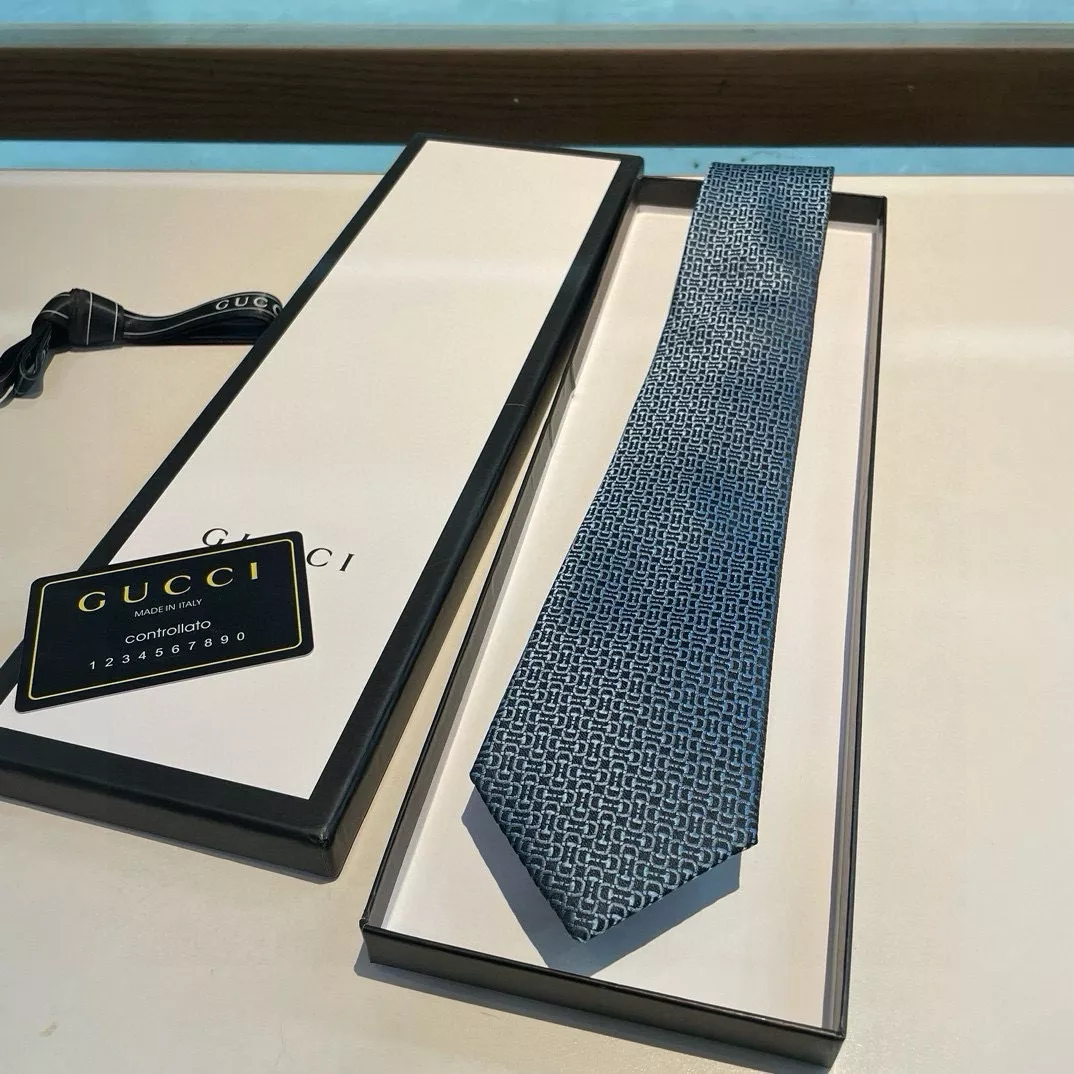 WellDesigned 423 Gucci Necktie