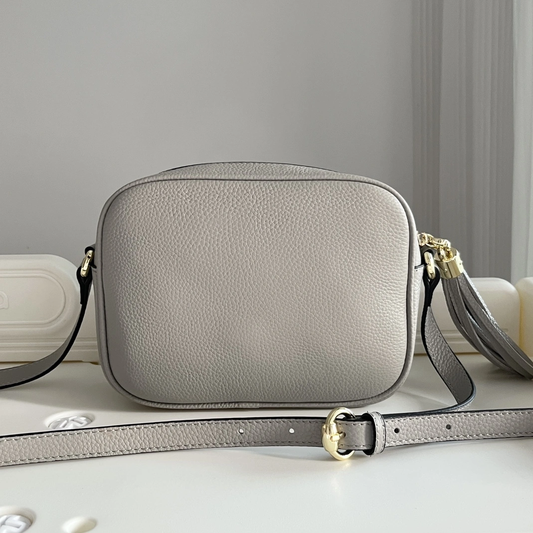 WellDesigned 4453 Gucci AAA Quality Messenger Bags For Women
