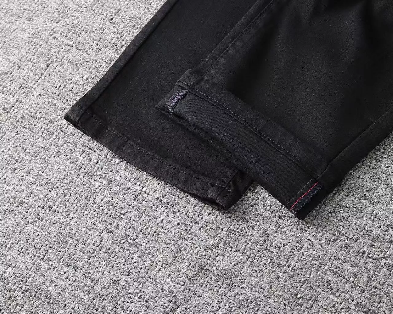 WellDesigned 4498 Louis Vuitton LV Jeans For Men