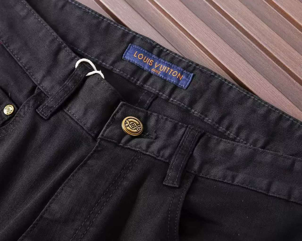 WellDesigned 4498 Louis Vuitton LV Jeans For Men