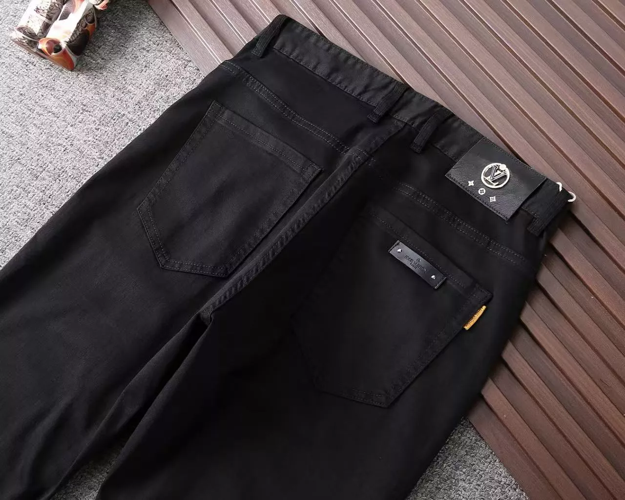 WellDesigned 4498 Louis Vuitton LV Jeans For Men