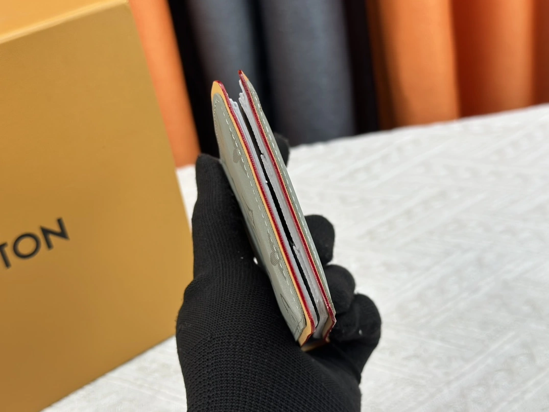 WellDesigned 4501 Louis Vuitton LV Wallets