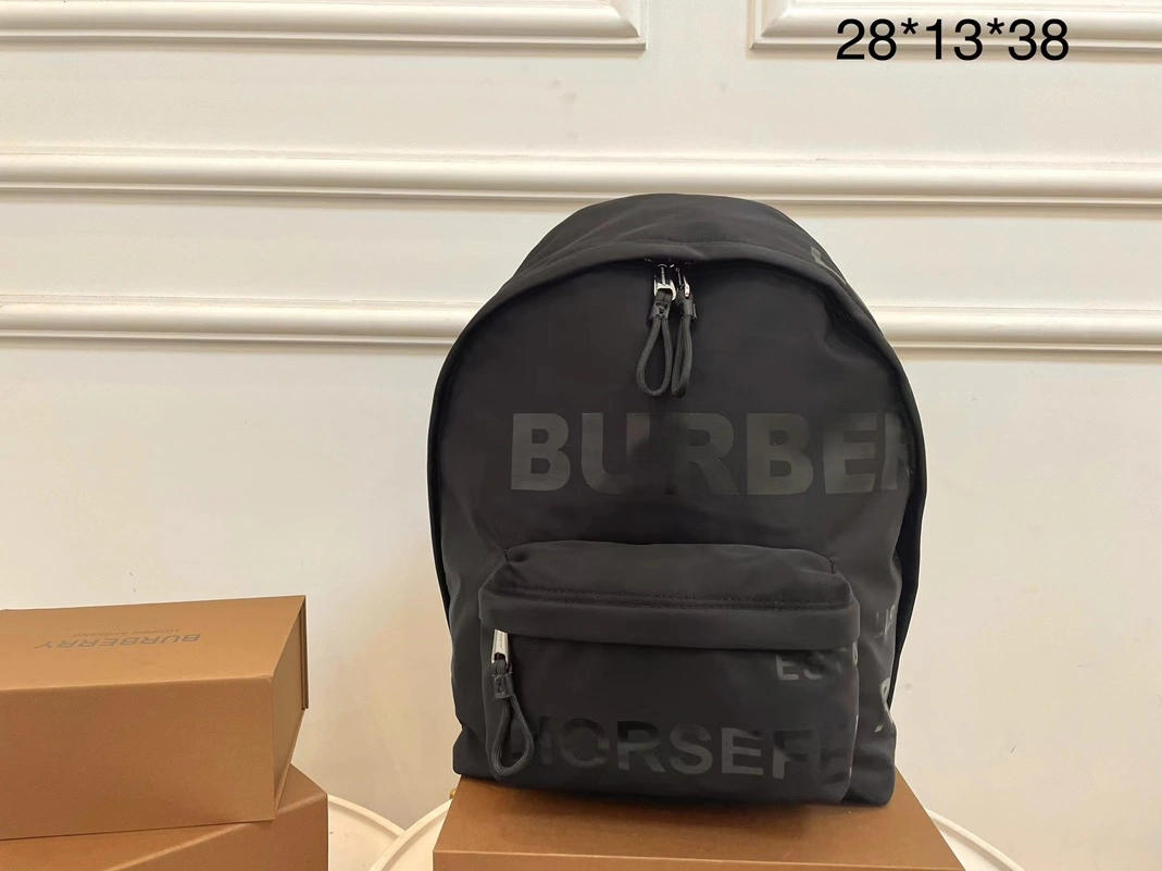 WellDesigned 4525 Burberry AAA Man Backpacks