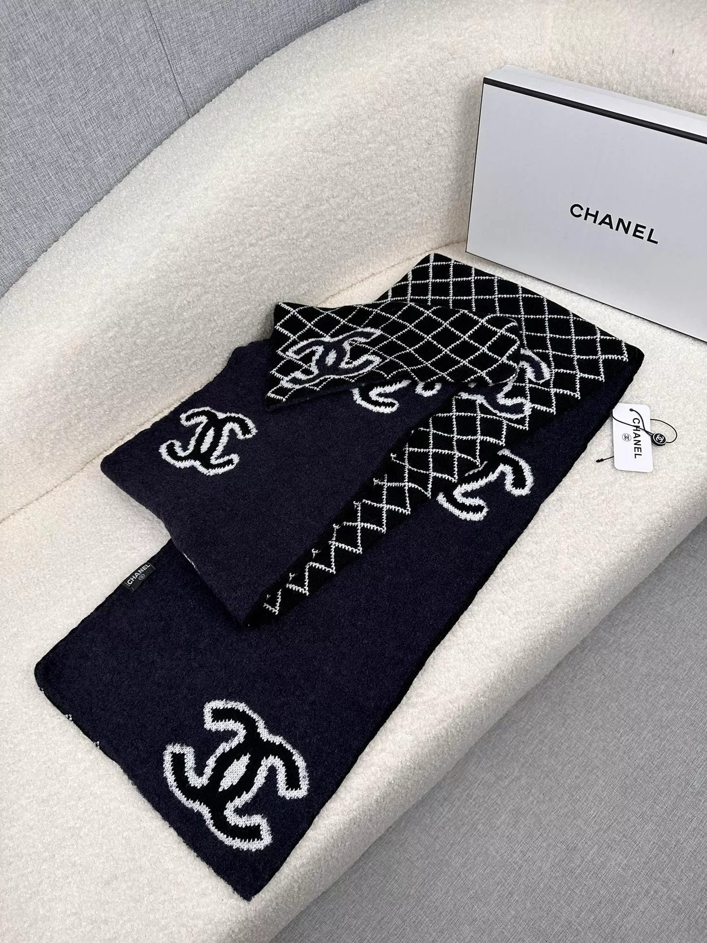 WellDesigned 453 Chanel Scarves For Women