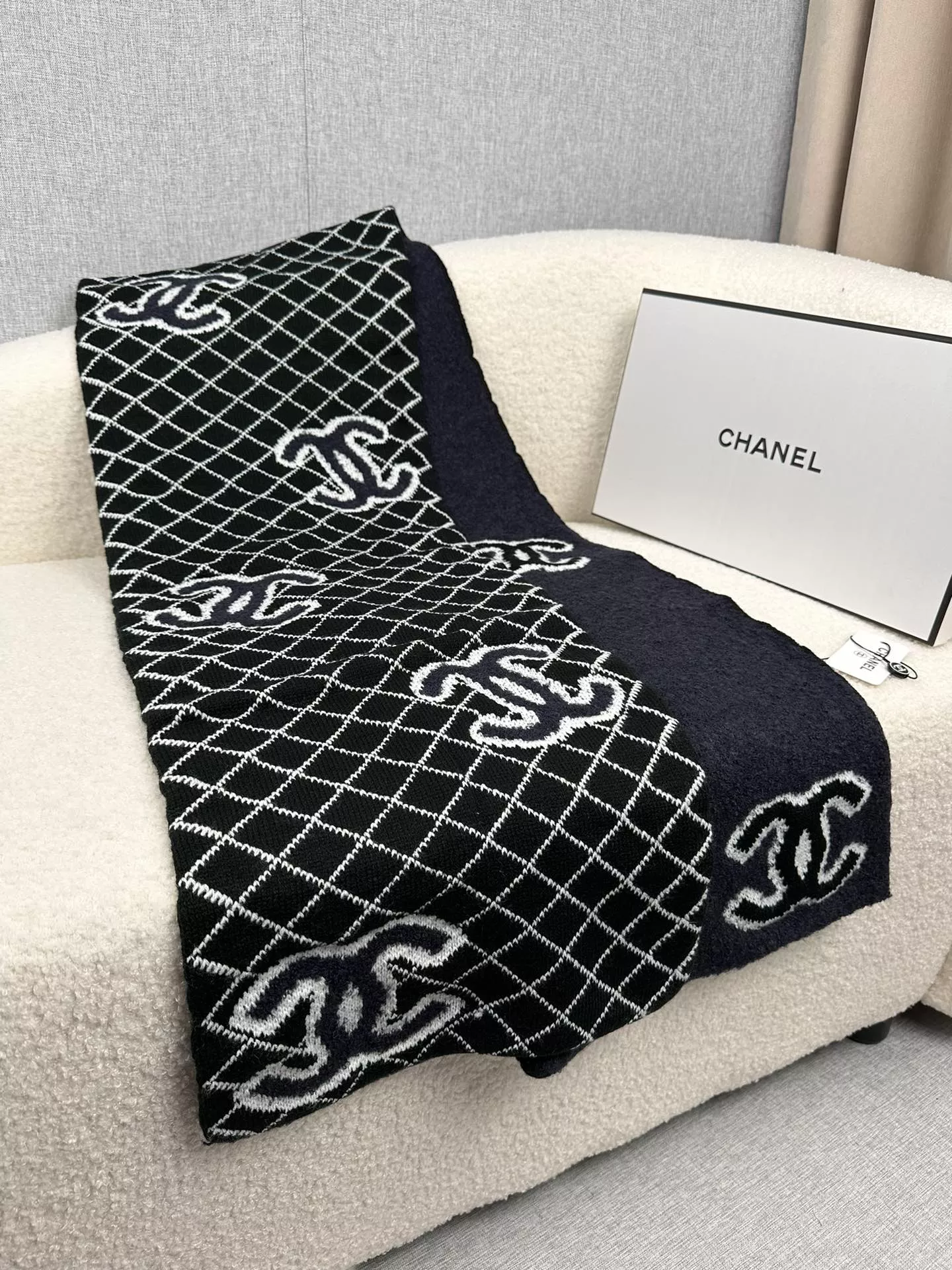 WellDesigned 453 Chanel Scarves For Women