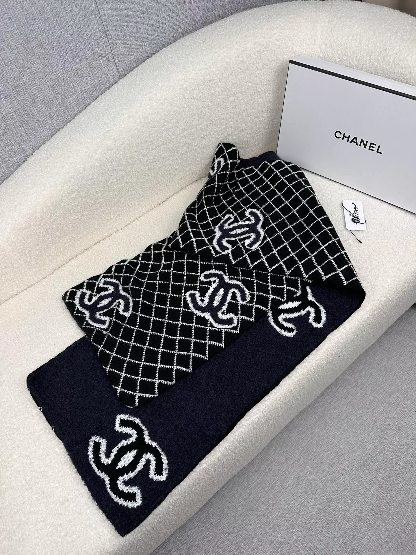 WellDesigned 453 Chanel Scarves For Women