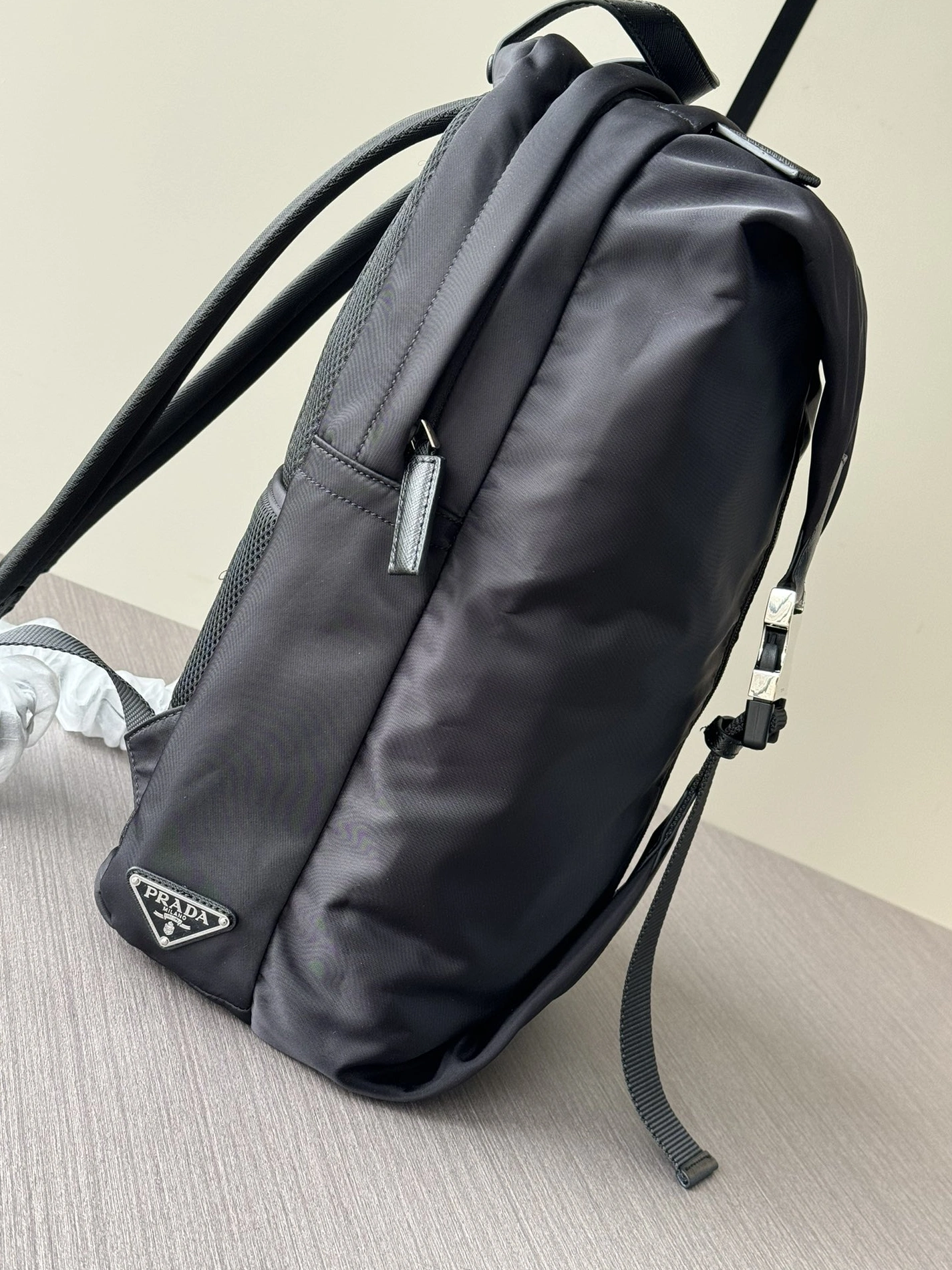 WellDesigned 4571 Prada AAA Man Backpacks