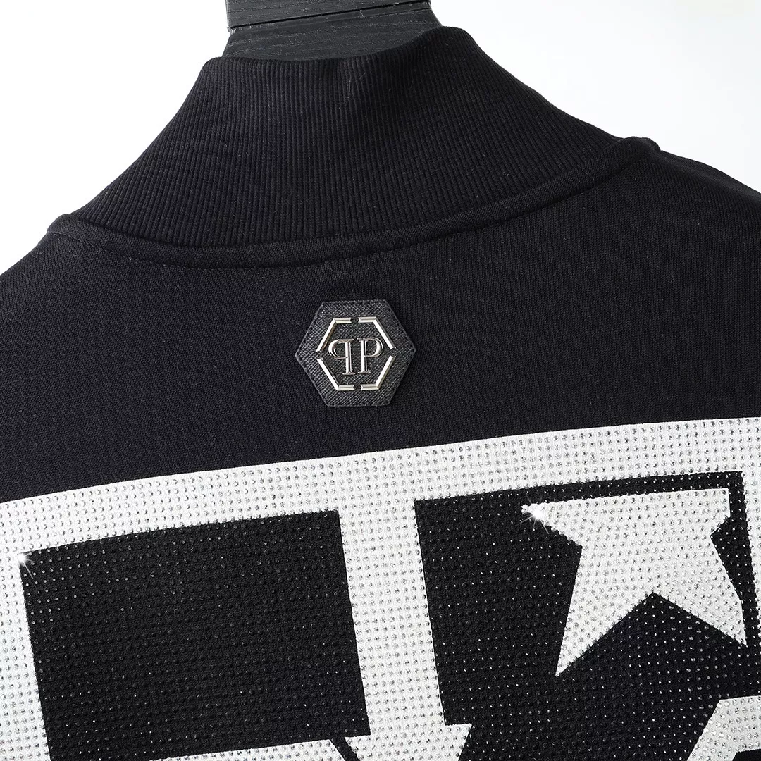 WellDesigned 4720 Philipp Plein PP Tracksuits Long Sleeved For Men