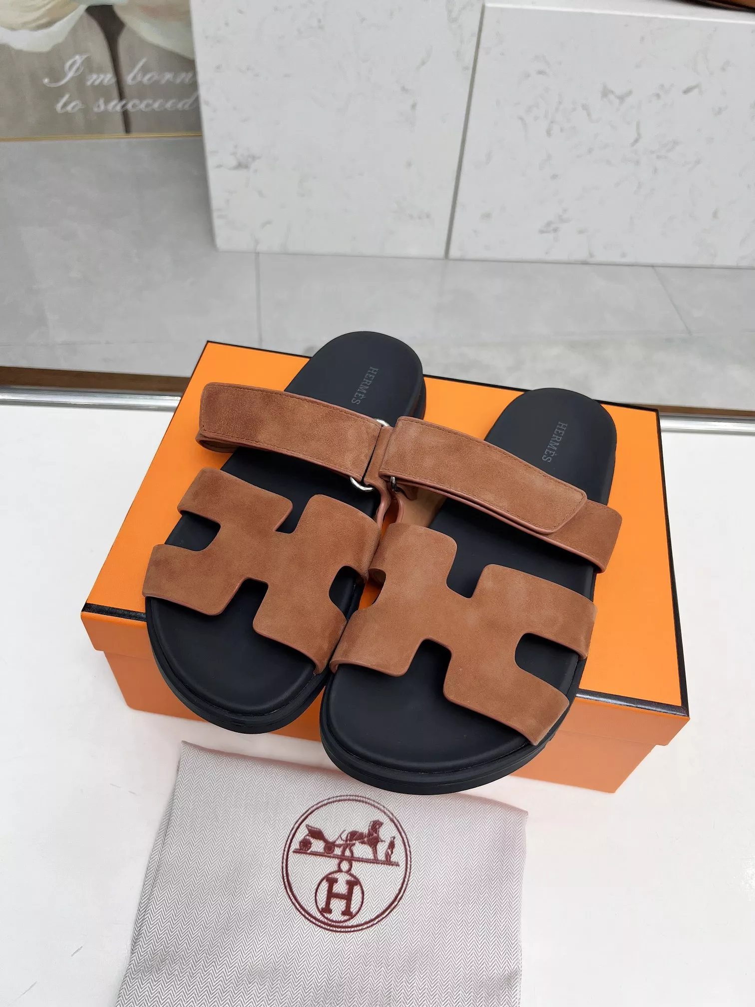 WellDesigned 4796 Hermes Slippers For Men