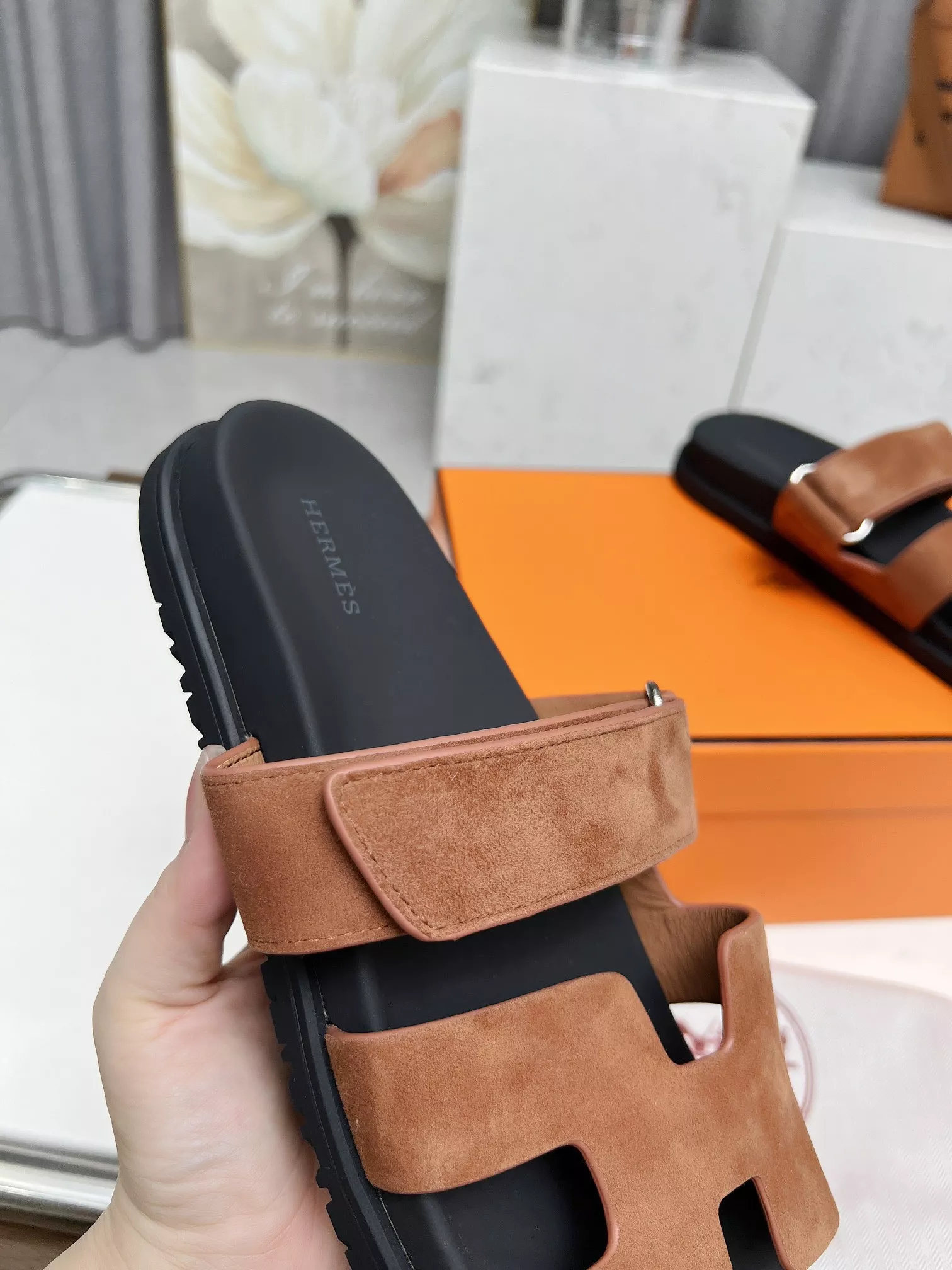 WellDesigned 4796 Hermes Slippers For Men