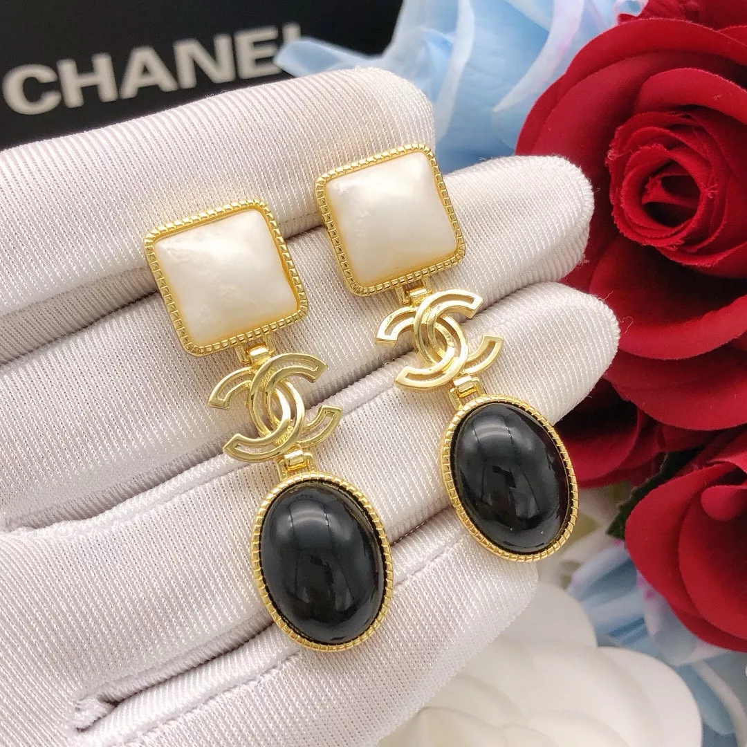 WellDesigned 4888 Chanel Earrings For Women