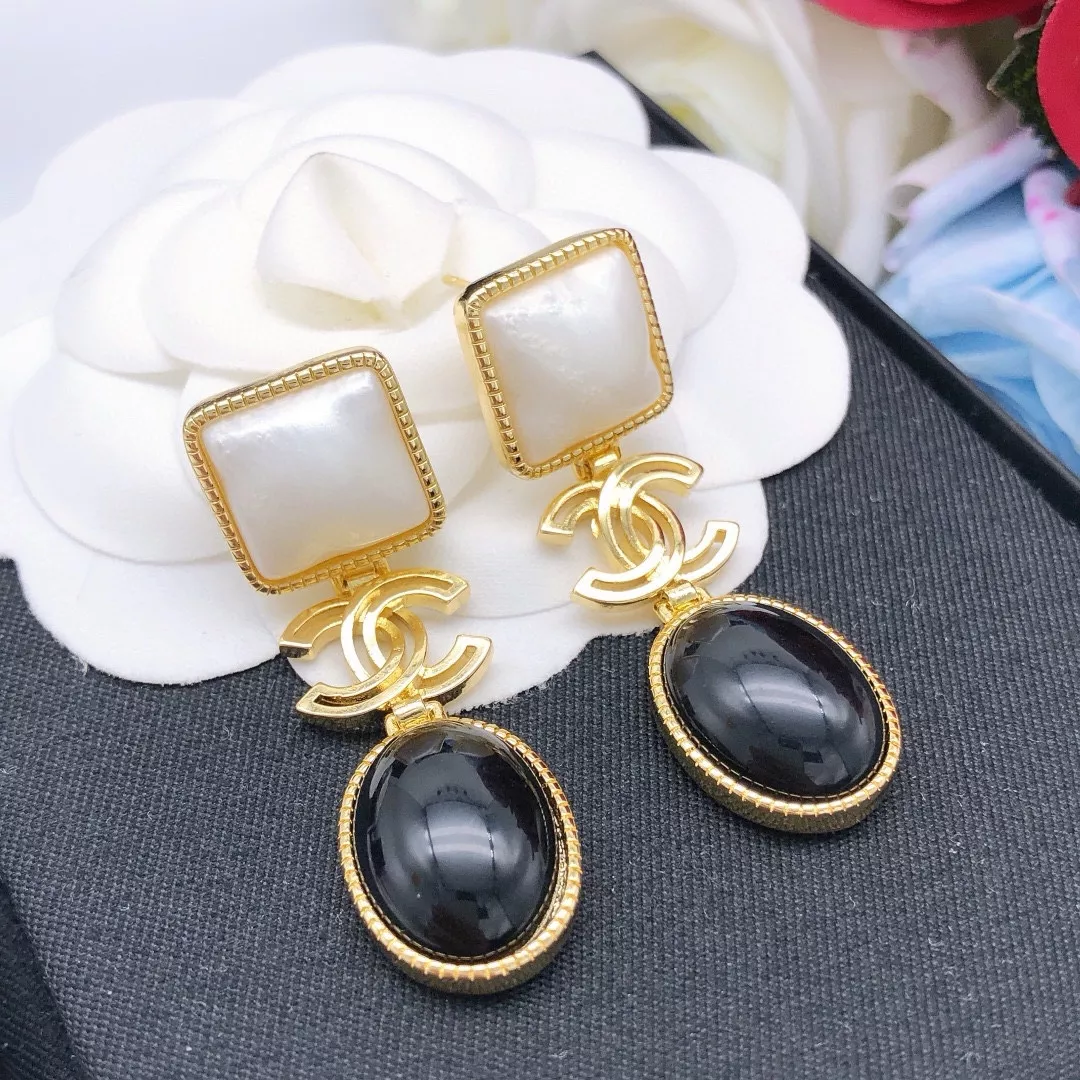 WellDesigned 4888 Chanel Earrings For Women
