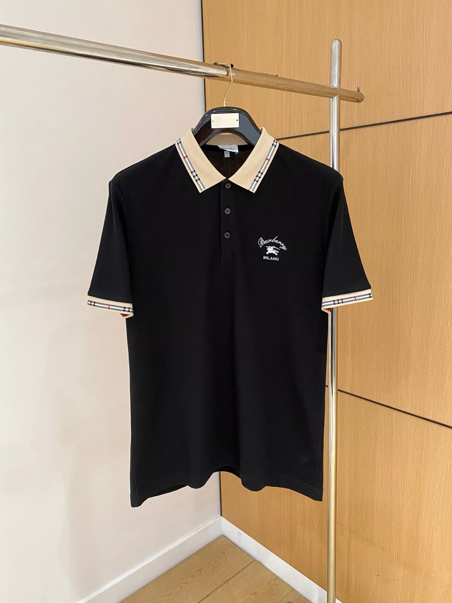 WellDesigned 4916 Burberry T-Shirts Short Sleeved For Men