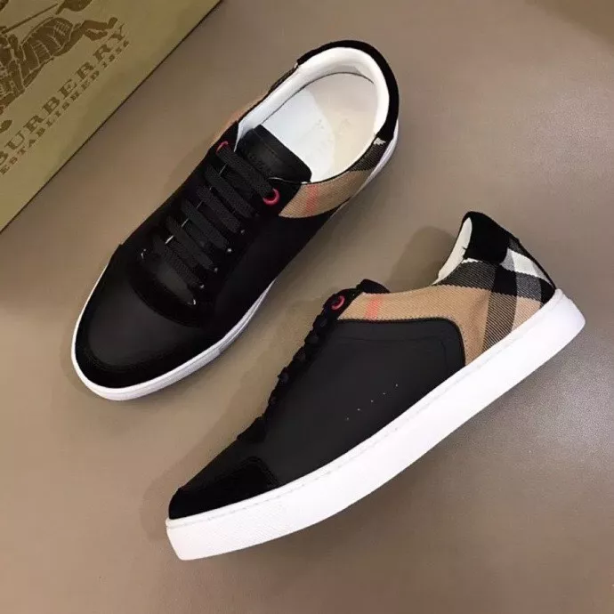 WellDesigned 4954 Burberry Casual Shoes For Men