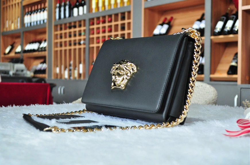 WellDesigned 4967 Versace AAA Quality Messenger Bags