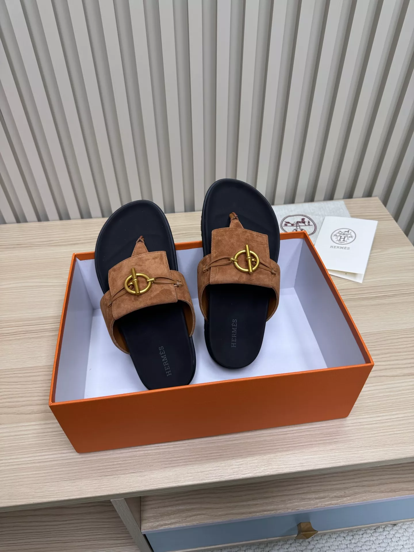 WellDesigned 5089 Hermes Slippers For Women