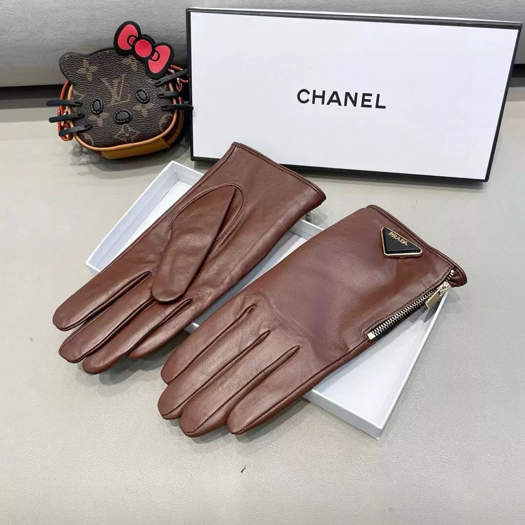 WellDesigned 5230 Prada Gloves For Women