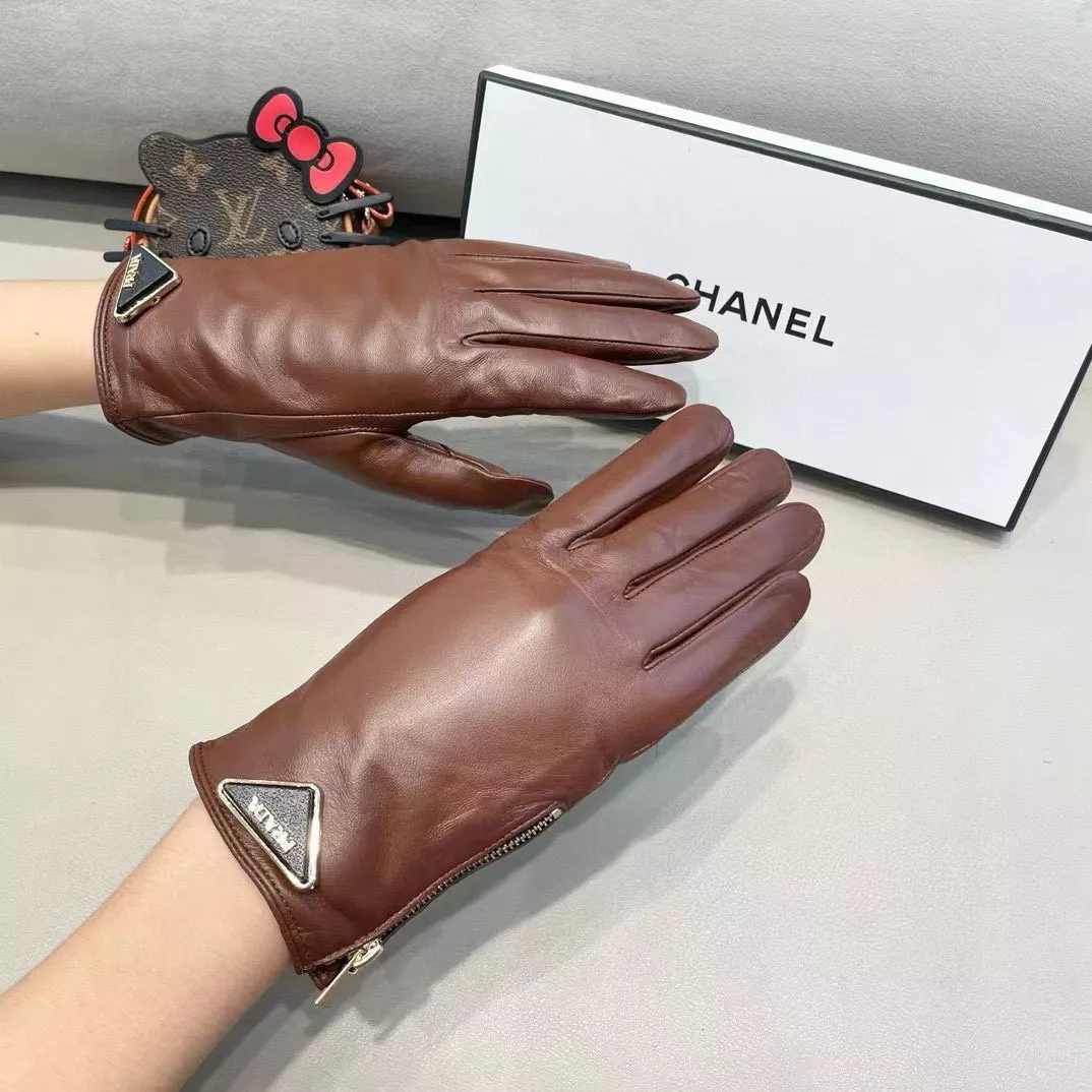 WellDesigned 5230 Prada Gloves For Women