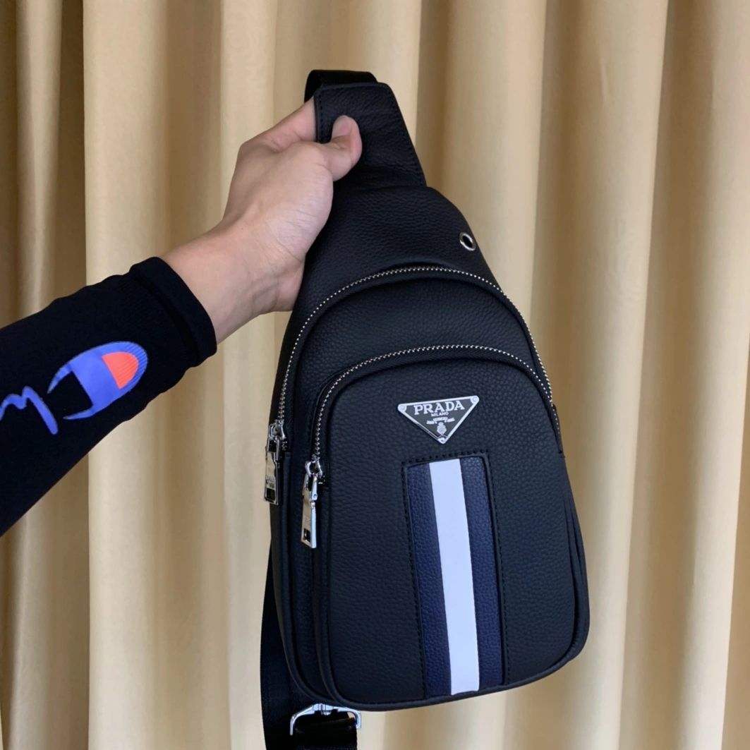 WellDesigned 5480 Prada AAA Man Messenger Bags
