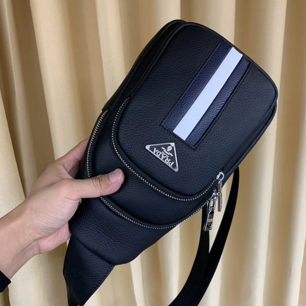WellDesigned 5480 Prada AAA Man Messenger Bags