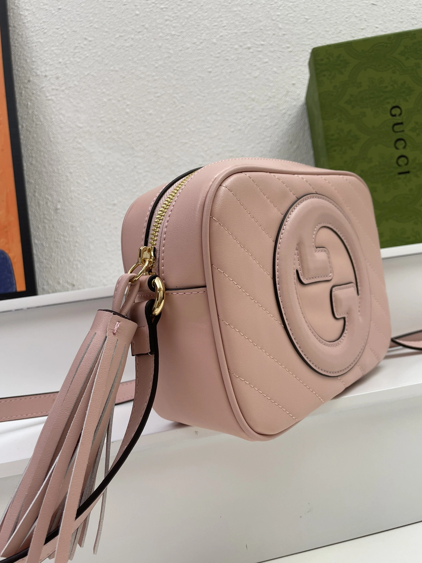 WellDesigned 5557 Gucci AAA Quality Messenger Bags For Women