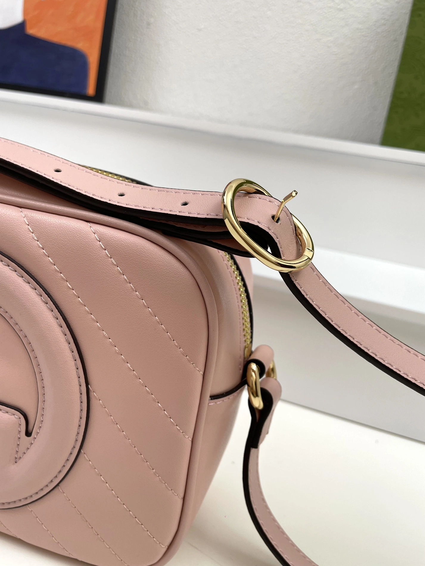 WellDesigned 5557 Gucci AAA Quality Messenger Bags For Women