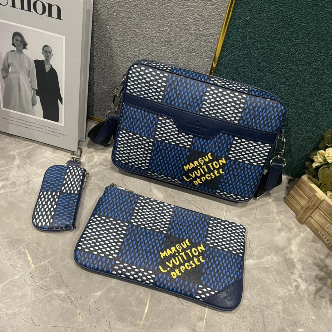 WellDesigned 5577 Louis Vuitton AAA Man Messenger Bags