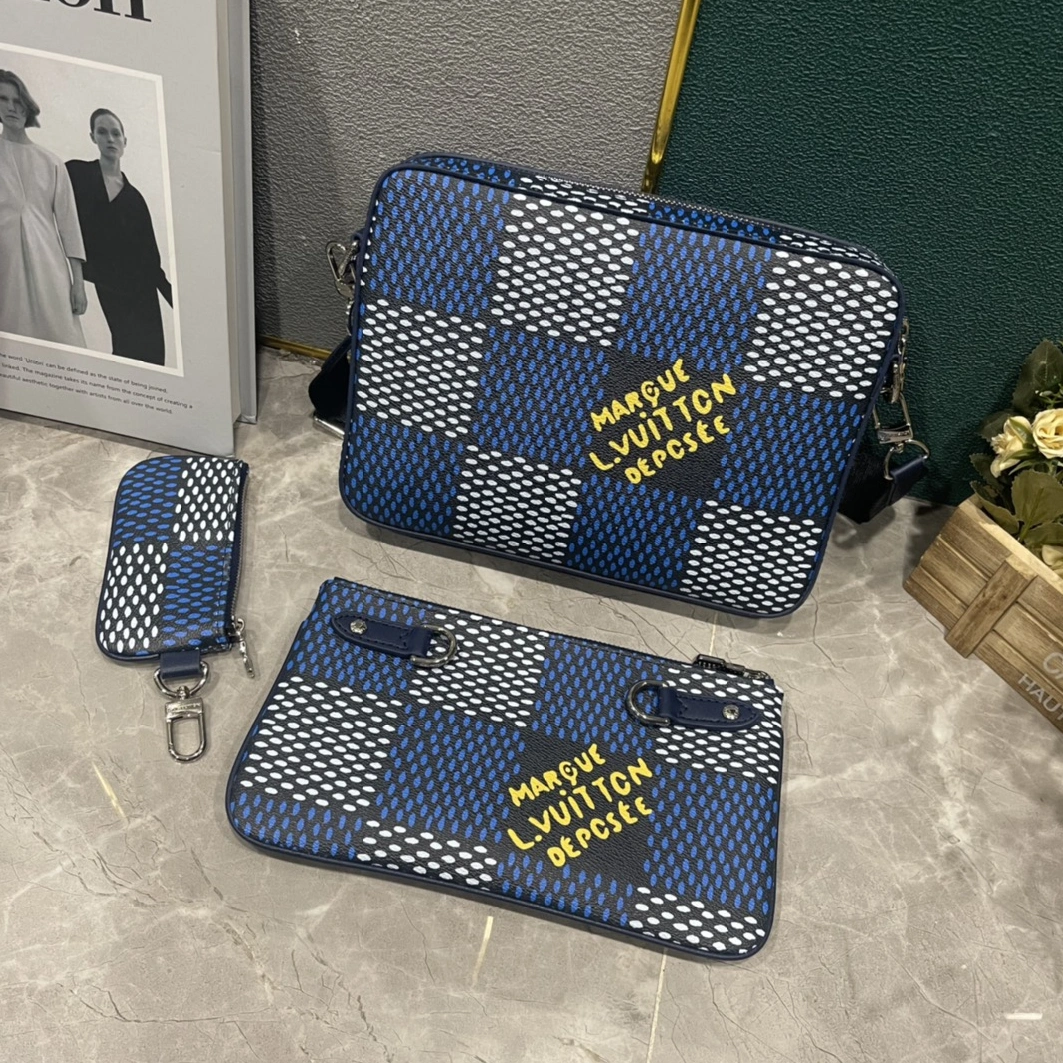 WellDesigned 5577 Louis Vuitton AAA Man Messenger Bags