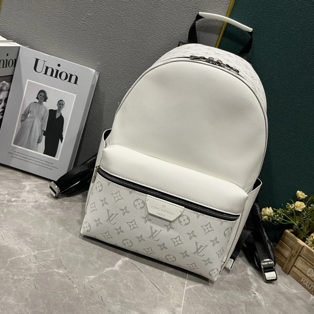WellDesigned 5633 Louis Vuitton AAA Quality Backpacks For Unisex