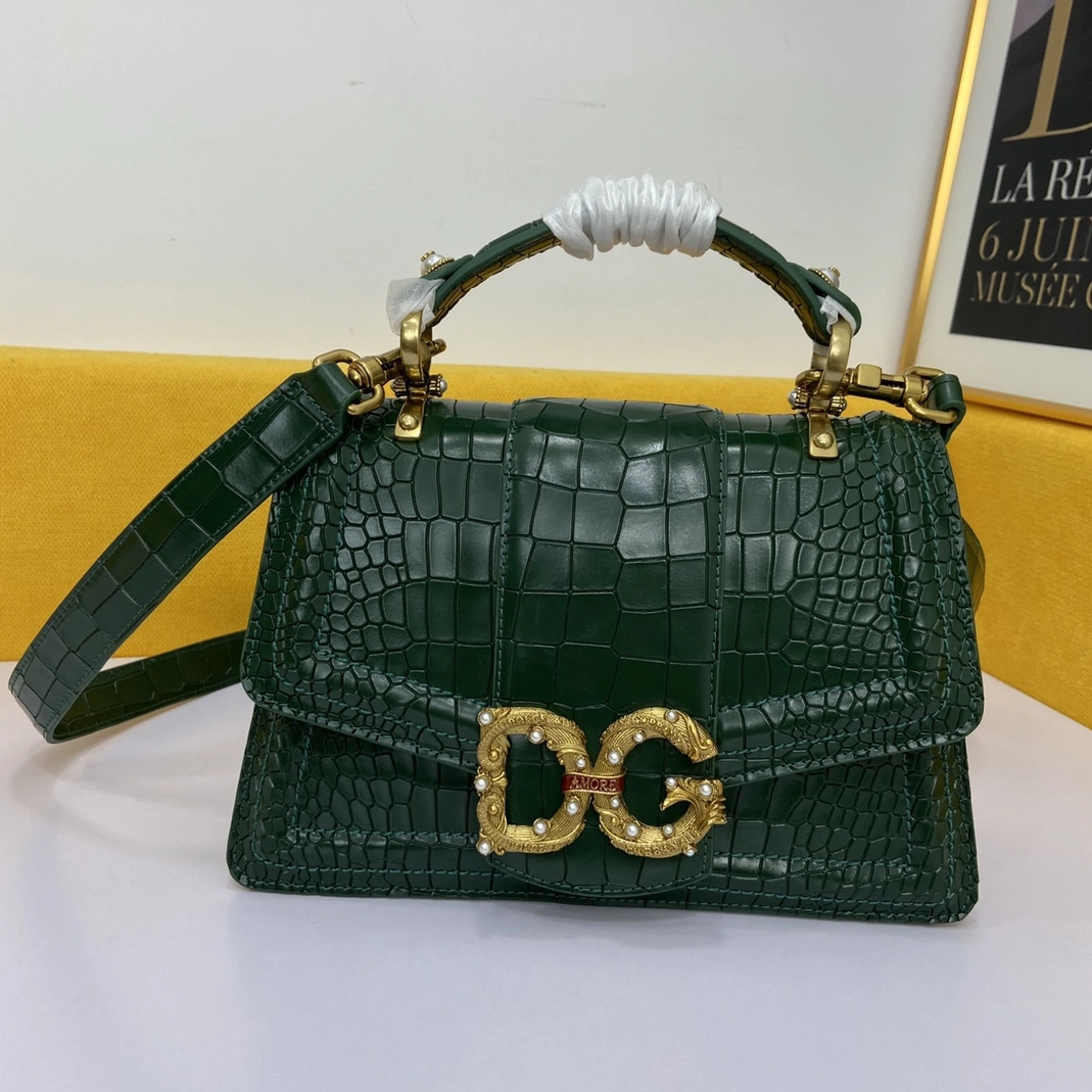 WellDesigned 5642 Dolce & Gabbana D&G AAA Quality Messenger Bags For Women