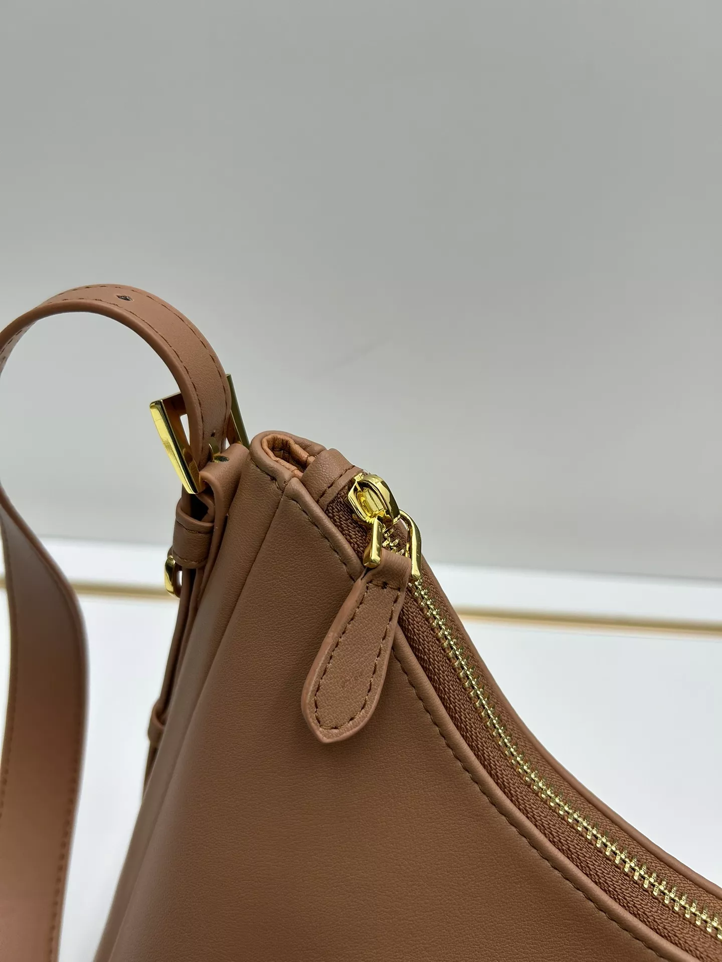 WellDesigned 572 Prada AAA Quality Shoulder Bags For Women