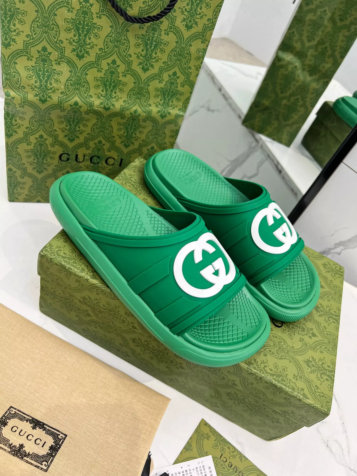 WellDesigned 5824 Gucci Slippers For Men