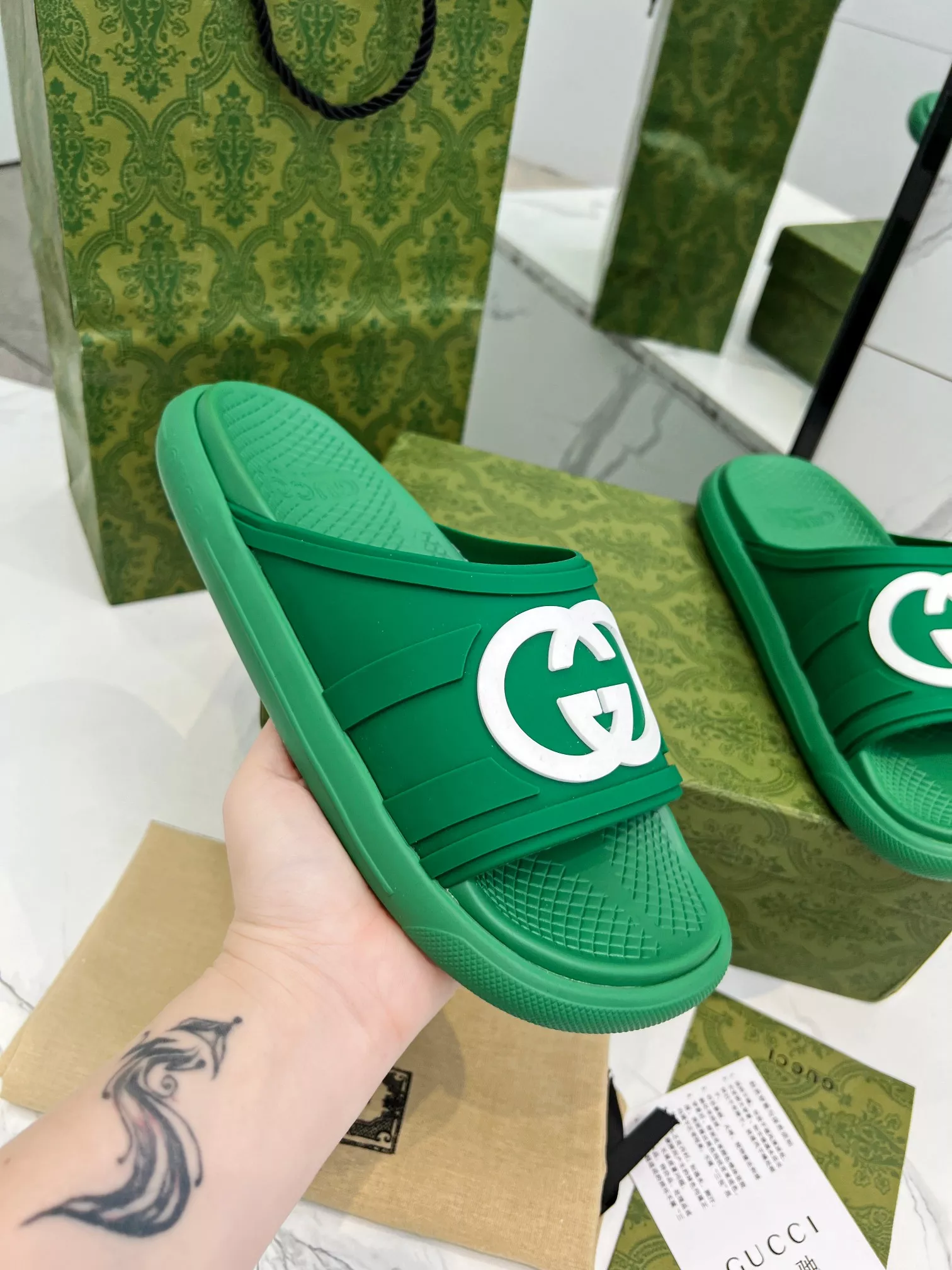 WellDesigned 5824 Gucci Slippers For Men