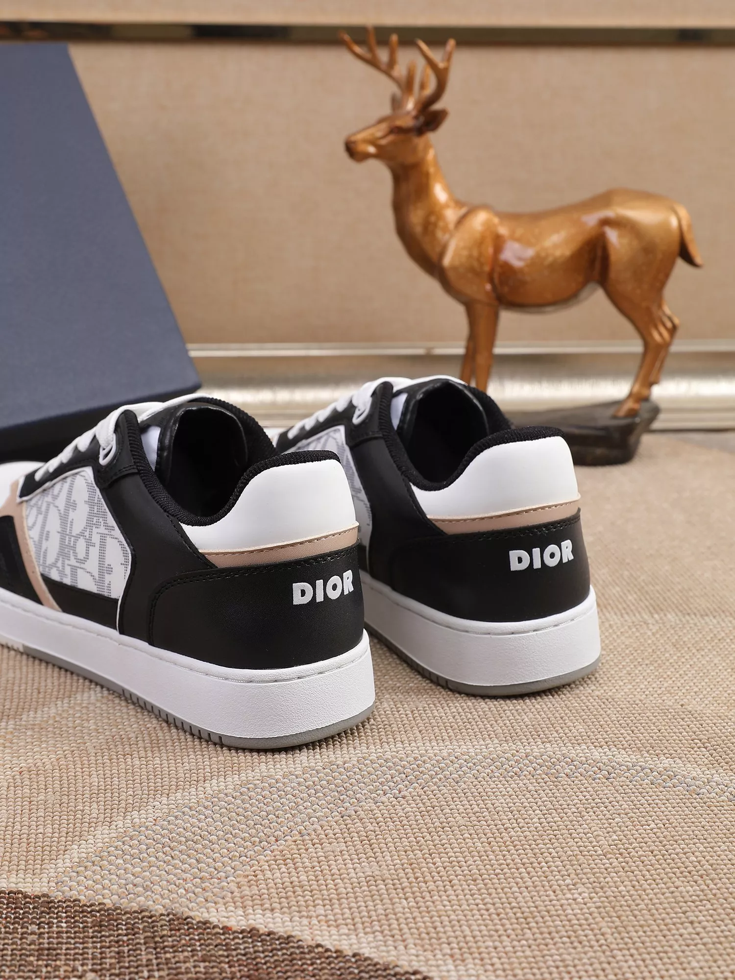 WellDesigned 5835 Christian Dior Casual Shoes For Men