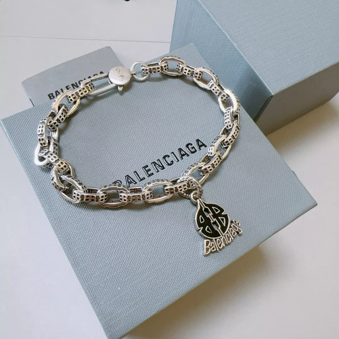 WellDesigned 5847 Balenciaga Bracelets For Unisex