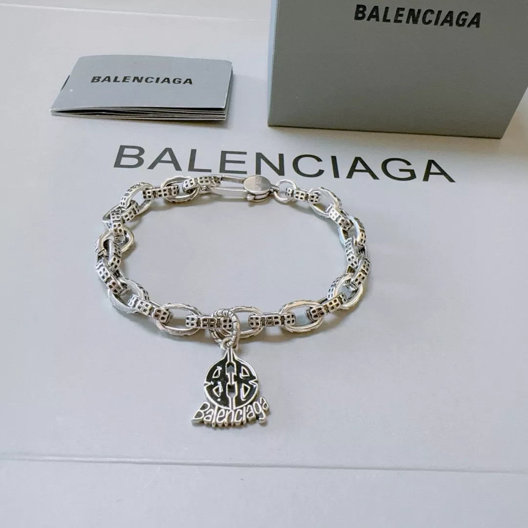 WellDesigned 5847 Balenciaga Bracelets For Unisex