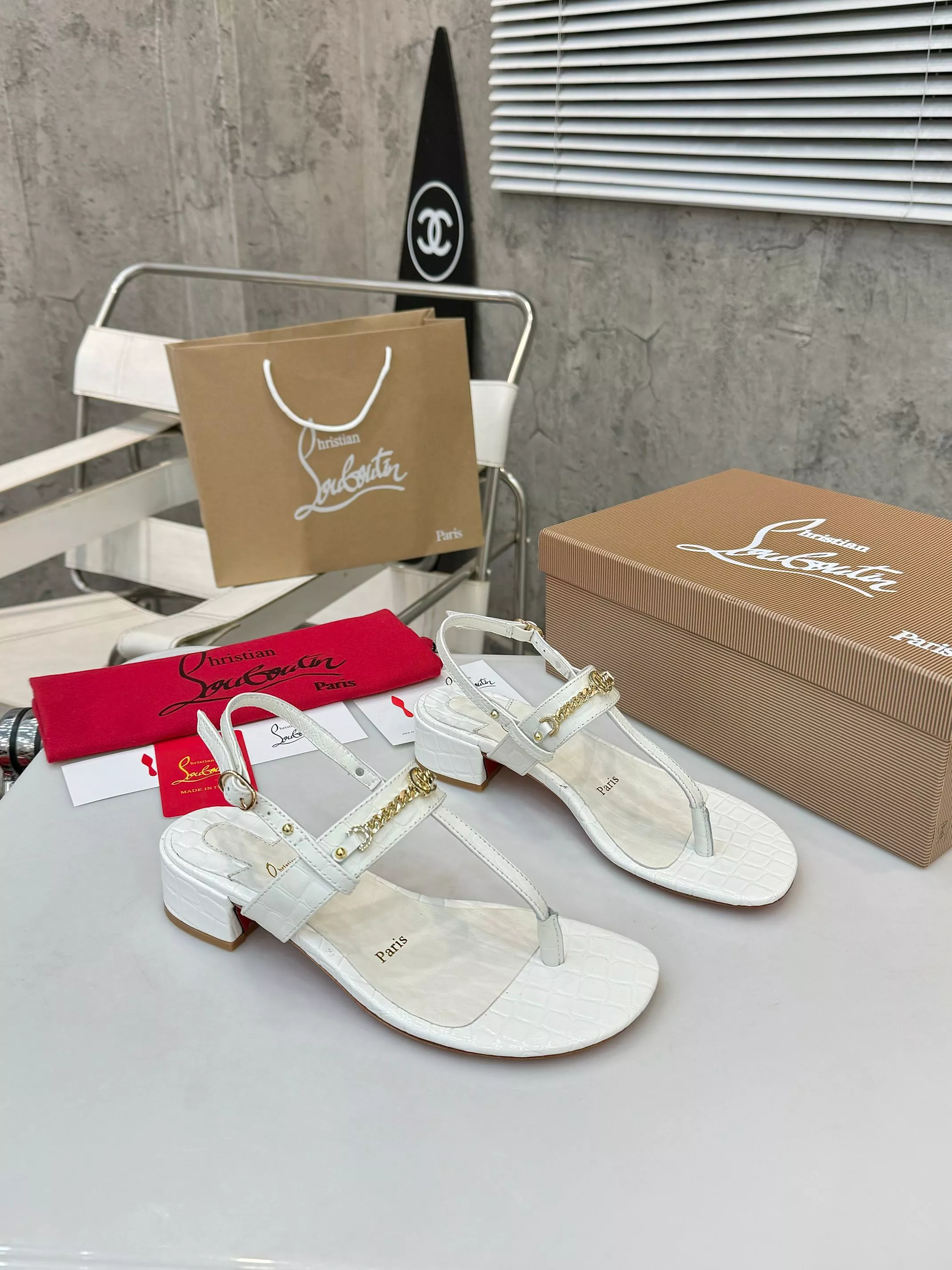 WellDesigned 5933 Christian Louboutin Sandal For Women