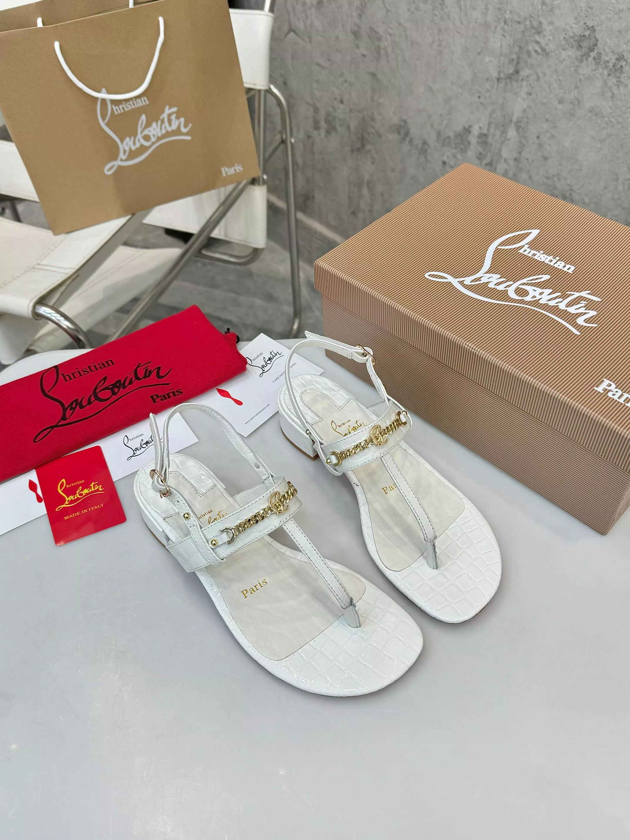 WellDesigned 5933 Christian Louboutin Sandal For Women