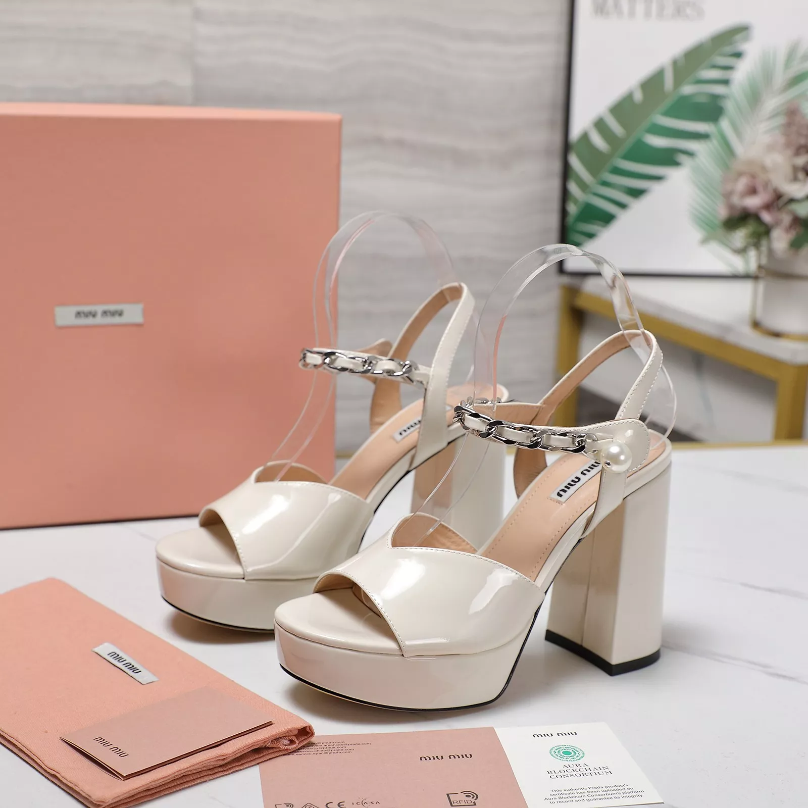 WellDesigned 600 MIU MIU Sandal For Women