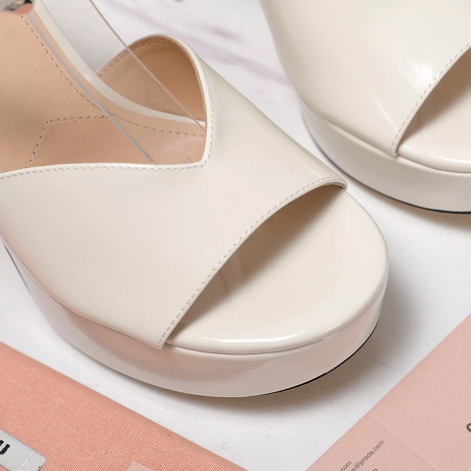 WellDesigned 600 MIU MIU Sandal For Women