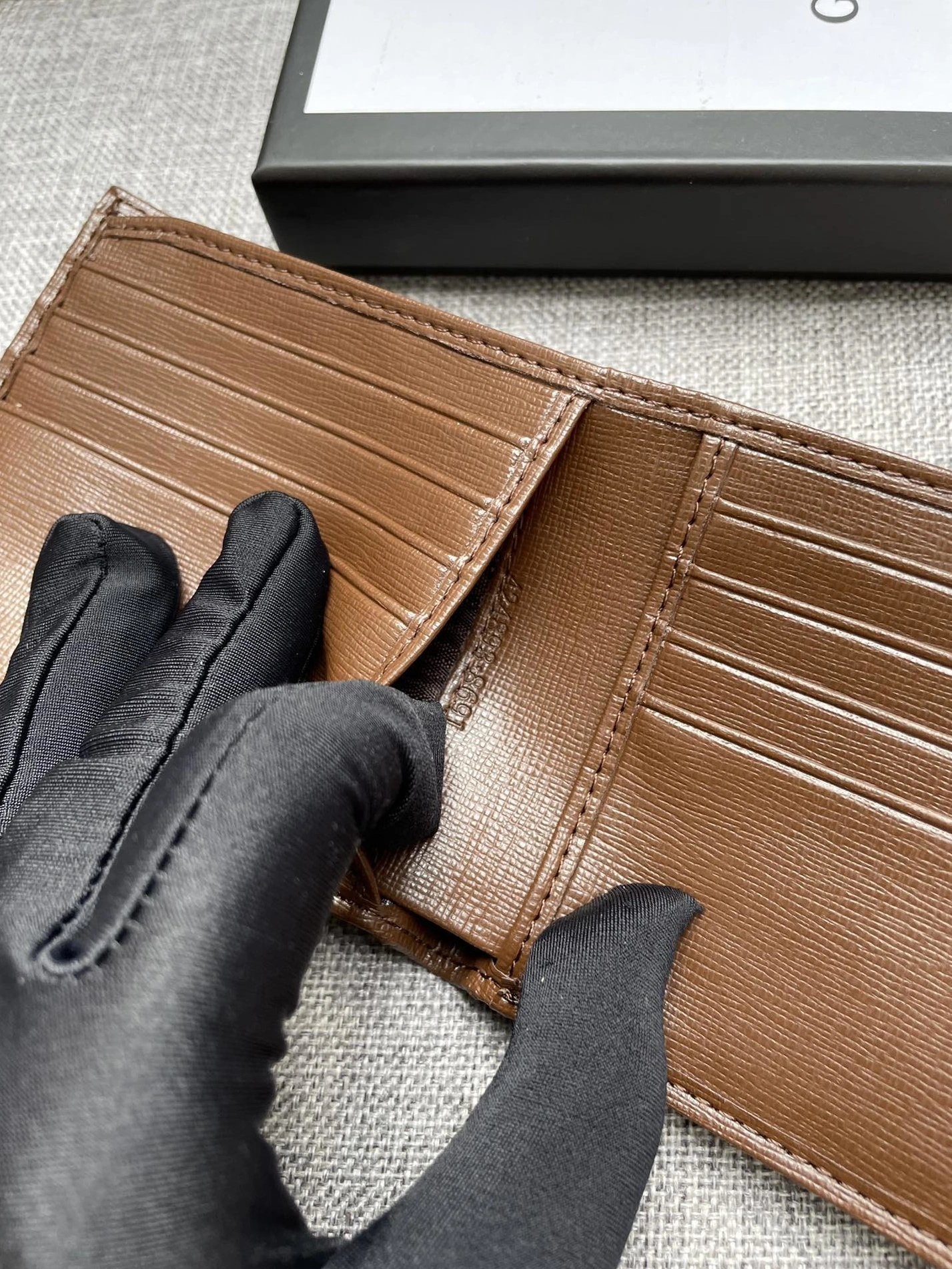 WellDesigned 6043 Gucci AAA Wallets For Women