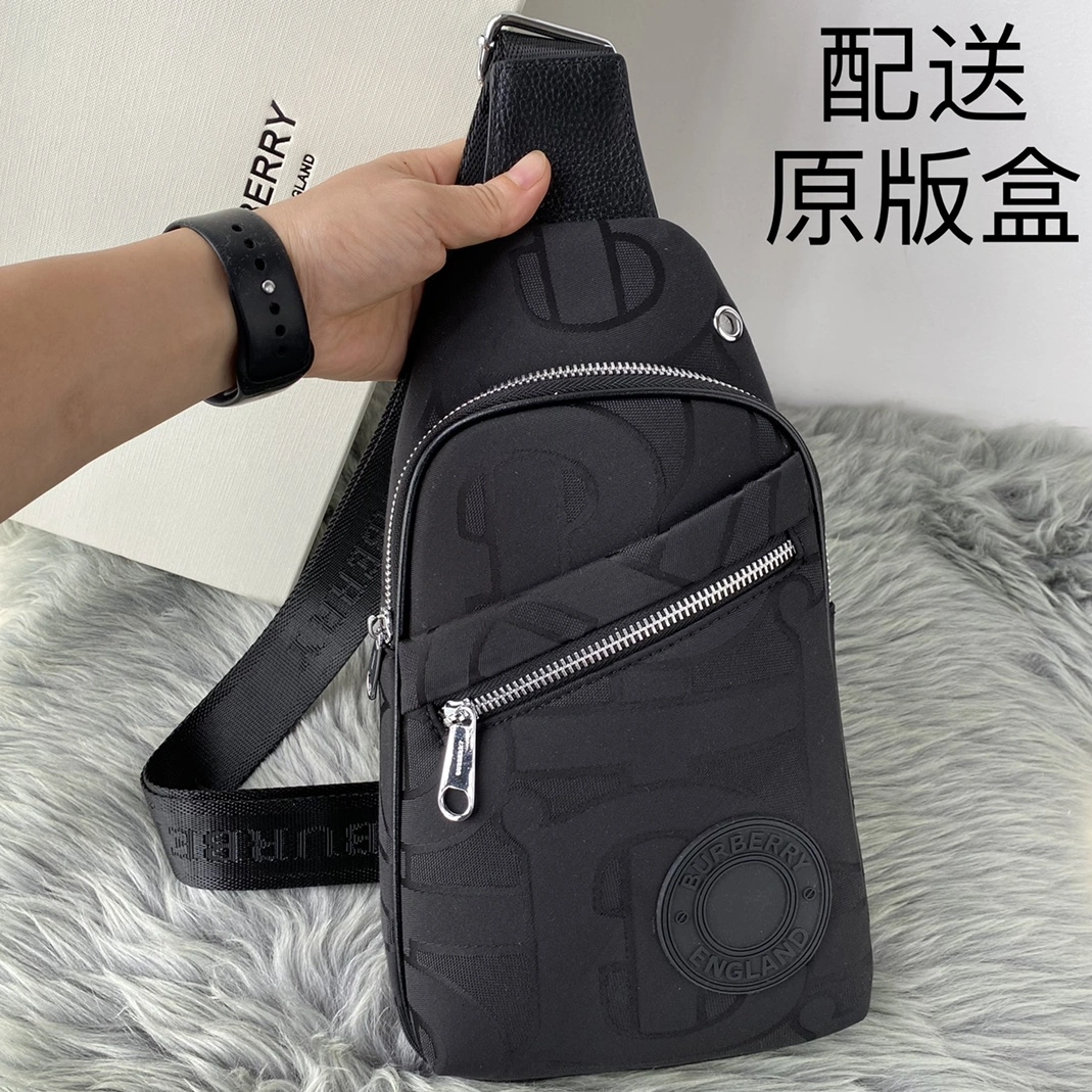 WellDesigned 6072 Burberry AAA Man Messenger Bags