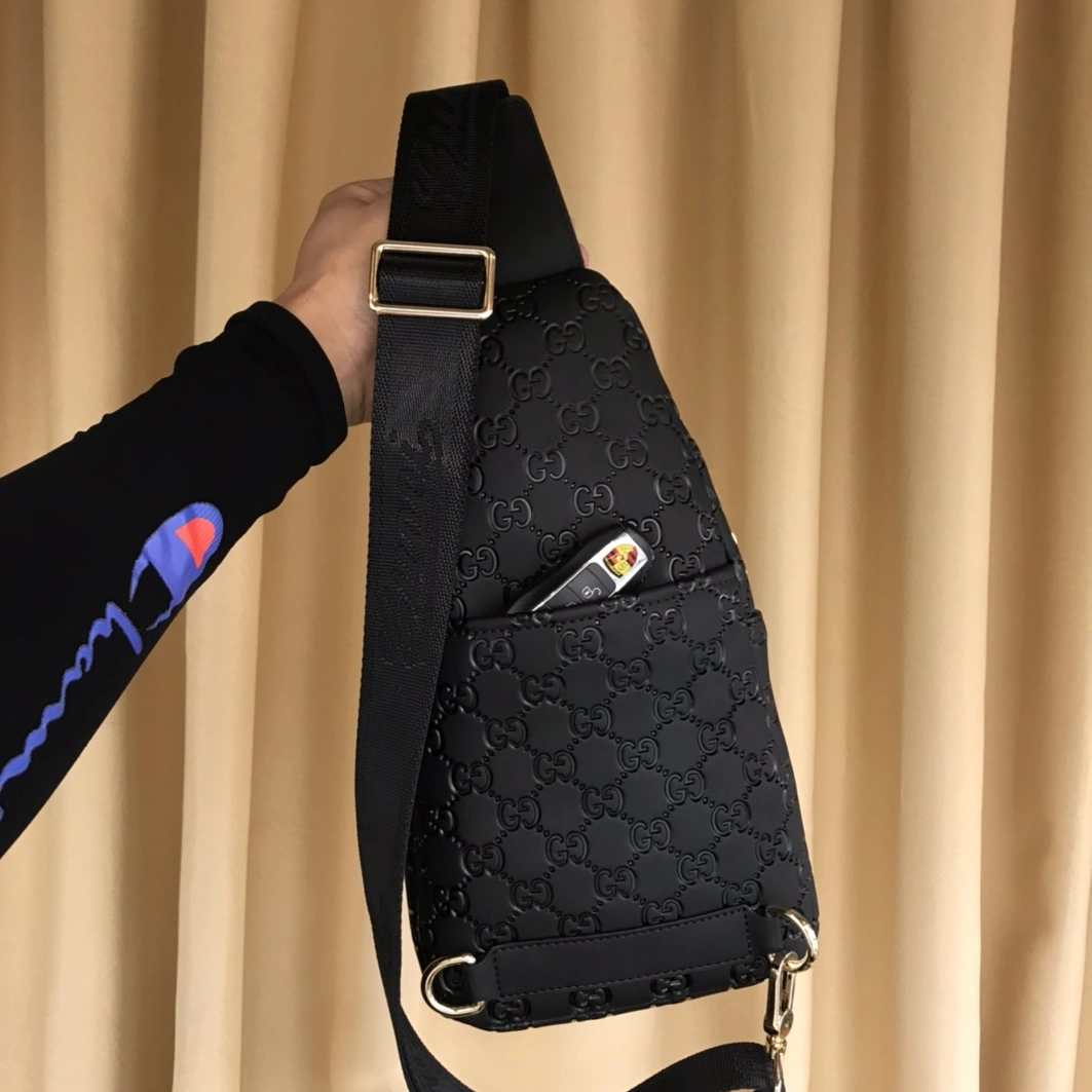 WellDesigned 6177 Gucci AAA Man Messenger Bags