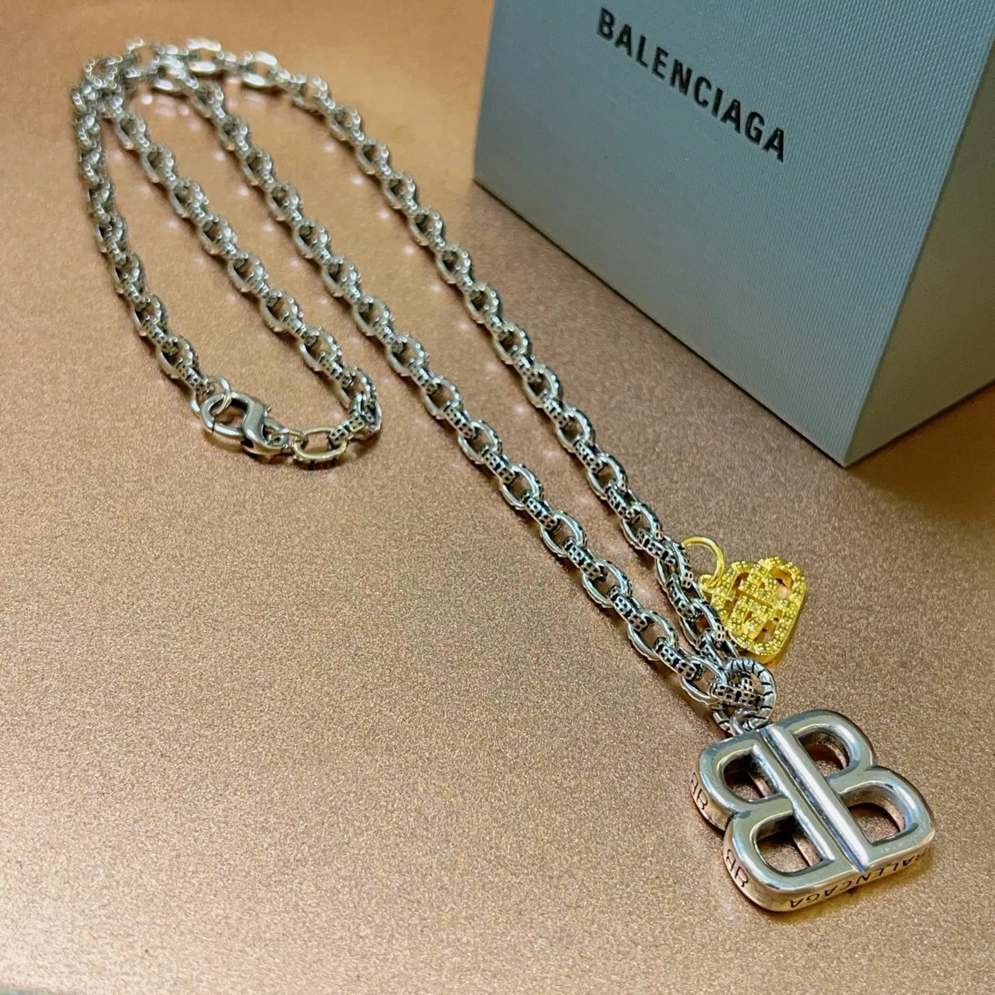 WellDesigned 6186 Balenciaga Necklaces