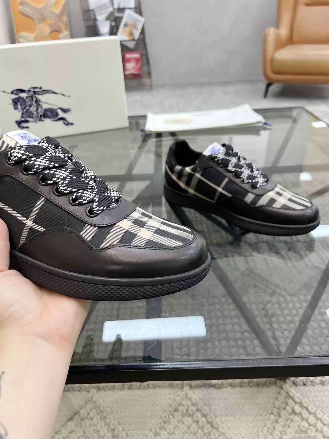 WellDesigned 6207 Burberry Casual Shoes For Men