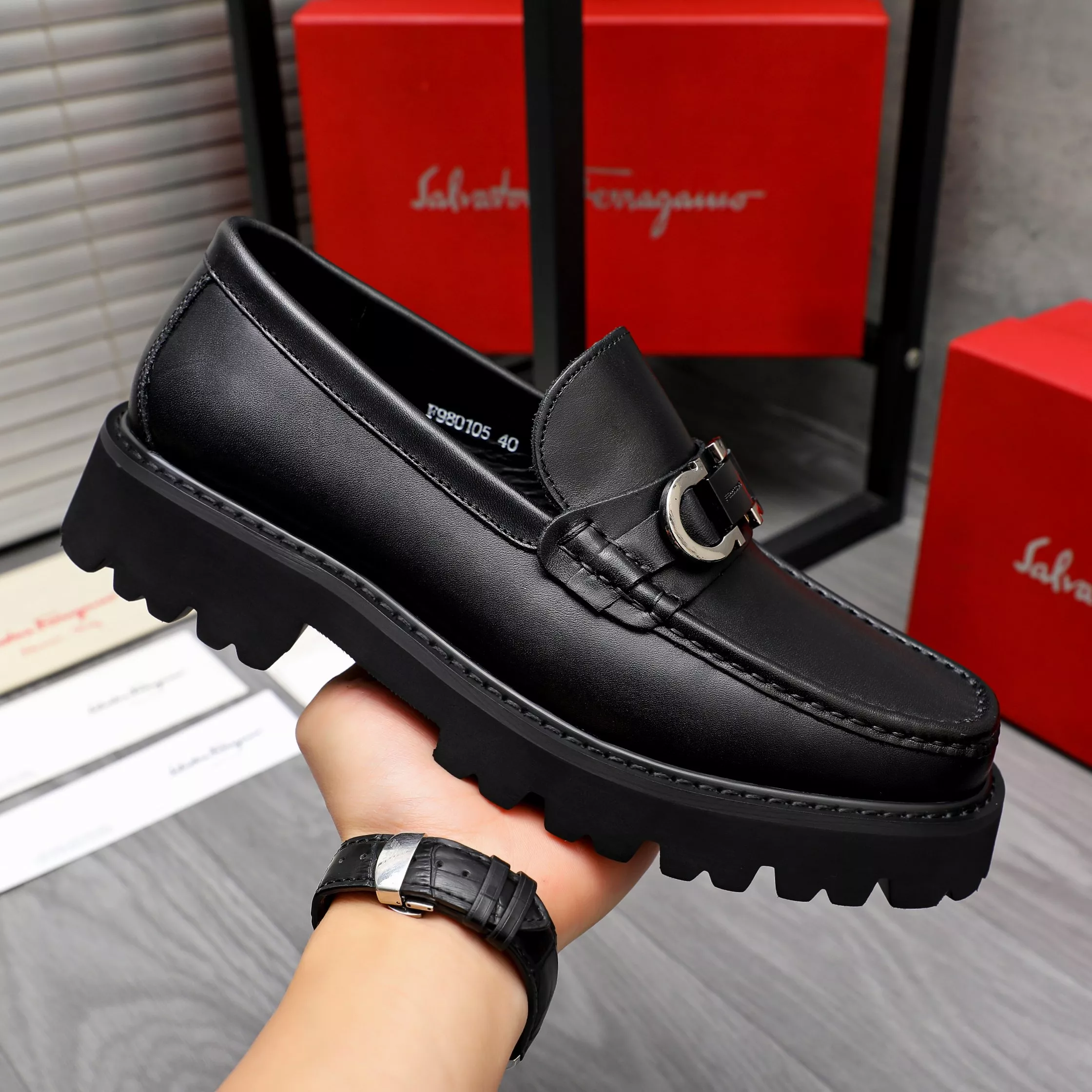 WellDesigned 625 Salvatore Ferragamo Leather Shoes For Men