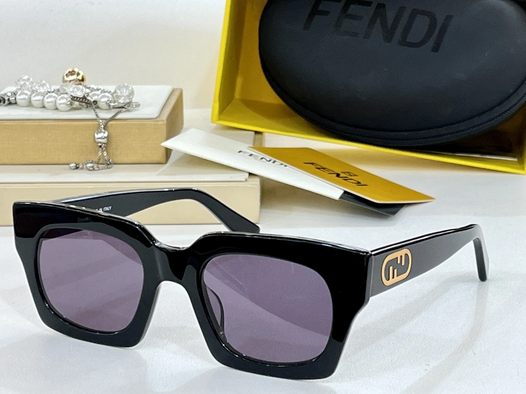 WellDesigned 6279 Fendi AAA Quality Sunglasses